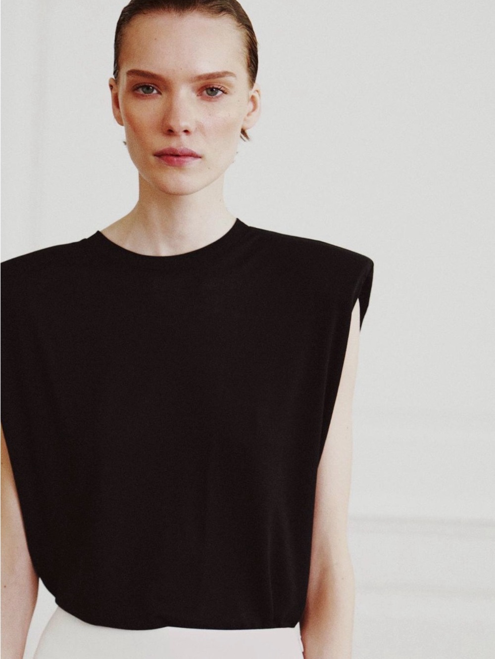Zara Black Sleeveless Padded Shoulder-Structured Tank
